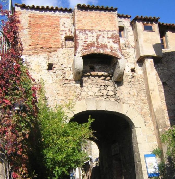 La porte génoise de la citadelle.2