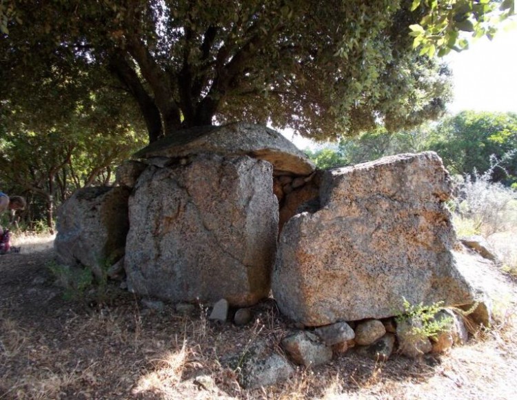 DOLMEN