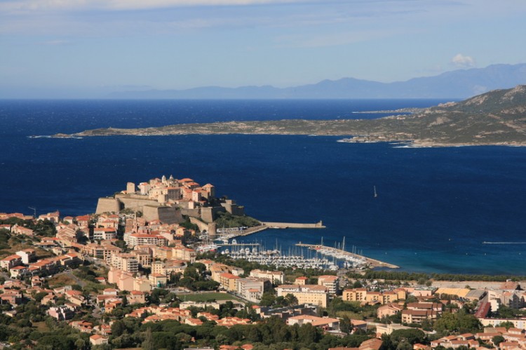 vue de notre dame de la Serra