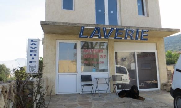 laverie-blanchisserie-1