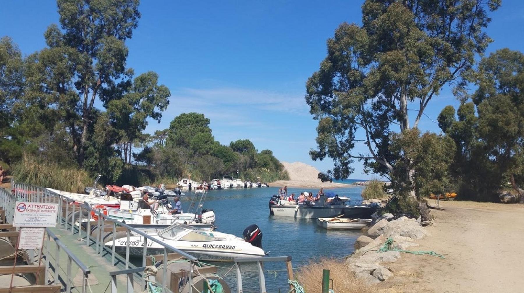 Camping Dolce vita en bord de mer Location camping Calvi REF